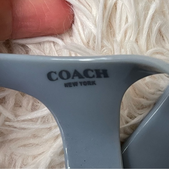 Coach pelican T-strap jelly sandal dust blue with gold accents size 38 or 7.5 - Picture 10 of 10